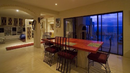 Marebella interior image 8